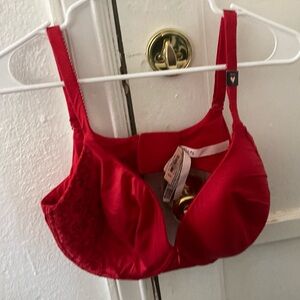 Victoria's Secret Red Bra nwt intimates & Sleepwear
